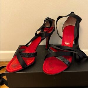 Vintage Dolce and Gabana black heel 38